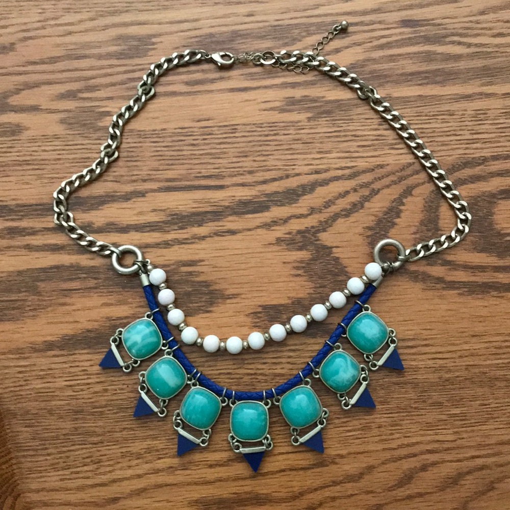 Statement necklace